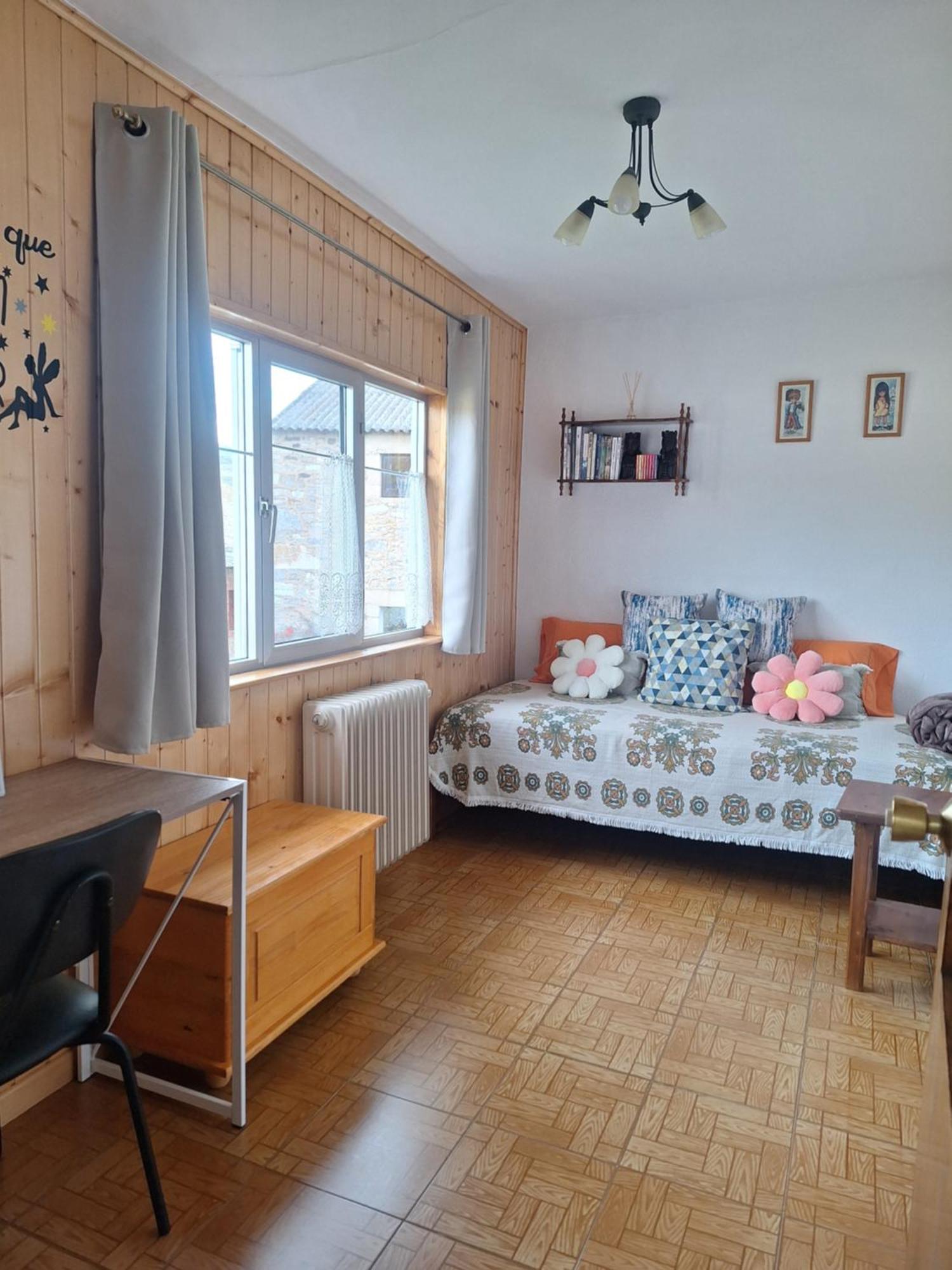 Turismo En Babia Bajo Los Nidos サン・エミリアーノ 部屋 写真